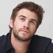 Лиам Хемсворт (Liam Hemsworth) 'The Hunger Games Catching Fire' Press Conference (Four Seasons Hotel in Beverly Hills (November 8, 2013) 2e90d5381922192