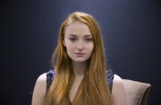 Софи Тернер (Sophie Turner) 'Another Me' Portrait Session - The 8th Rome Film Festival (26xHQ) 104d89382203947