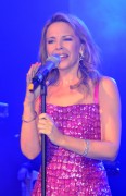 Кайли Миноуг (Kylie Minogue) performs at Samsung Galaxy Note 10.1 launch Event in London,15.08.2012 (25xHQ) 2eb4c4384148084