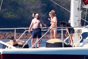 Тейлор Свифт (Taylor Swift) on a boat, Maui, Hawaii, 2015.1.24 (57xHQ) 5a997f386397671