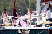 Тейлор Свифт (Taylor Swift) on a boat, Maui, Hawaii, 2015.1.24 (57xHQ) Cc6cd5386397203