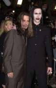 Джонни Депп (Johnny Depp) Blow Premiere (Hollywood, March 29, 2001) (59xHQ) 3c27a6387966773