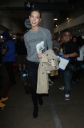 Karlie Kloss - Arriving at LAX airport in Los Angeles 02/07/15