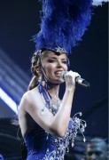 Кайли Миноуг (Kylie Minogue) Show Girl Tour 2005 (15xHQ) B53454390111448