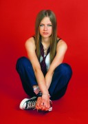 Аврил Лавин (Avril Lavigne) MTV Studios Photoshooting, Rome 06.12.2003 (26xHQ) 20d18f390440586