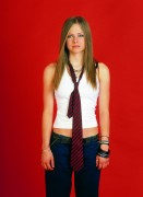 Аврил Лавин (Avril Lavigne) MTV Studios Photoshooting, Rome 06.12.2003 (26xHQ) 551db3390440734