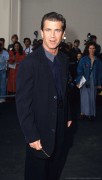 Мэл Гибсон (Mel Gibson) MTV Movie Awards - September 7, 1993 (MQ) 48e07c390671972