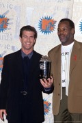Мэл Гибсон (Mel Gibson) MTV Movie Awards - September 7, 1993 (MQ) 6a0daa390672271