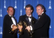 Мел Гибсон (Mel Gibson) 1996 The 68th Annual Academy Awards 49xHQ 59331e392229857