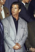 Мел Гибсон (Mel Gibson) фото (1990) 24xMQ 3aac9d394014297