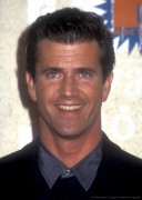 Мэл Гибсон (Mel Gibson) MTV Movie Awards - September 7, 1993 (MQ) 0676e5395634863