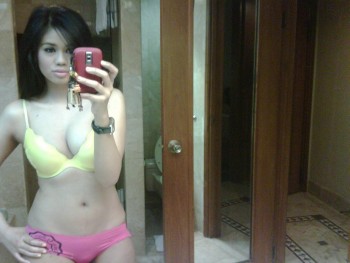 cewek bugil 