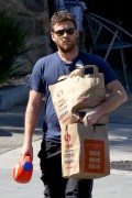 Sam Worthington - shops for groceries at his local Pavilions in Malibu 3/28/2015